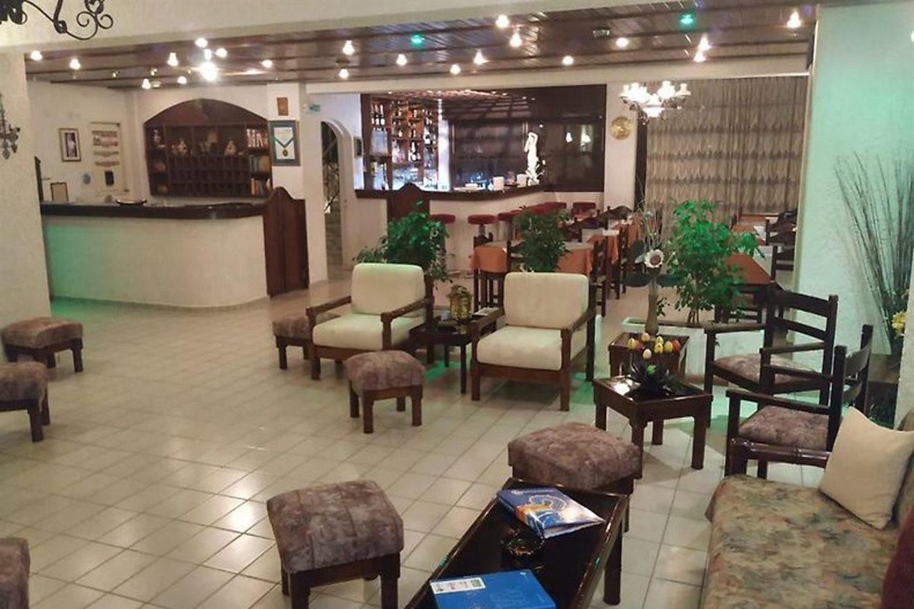 Efi Hotel 말리아 외부 사진