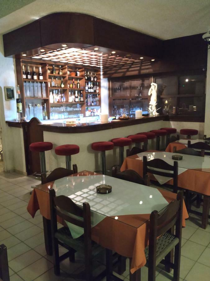 Efi Hotel 말리아 외부 사진